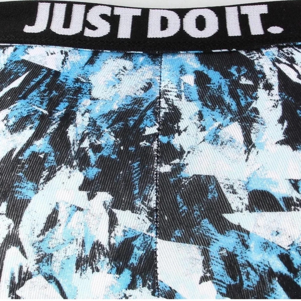 Nike Leg-a-See Mish Mash Leggings - Picture 9 of 9